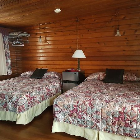 Flamingo Motel Кранбрук Екстериор снимка