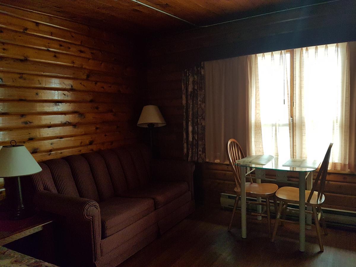Flamingo Motel Кранбрук Екстериор снимка