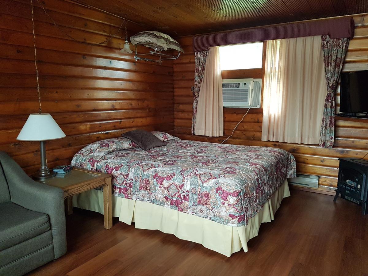 Flamingo Motel Кранбрук Екстериор снимка