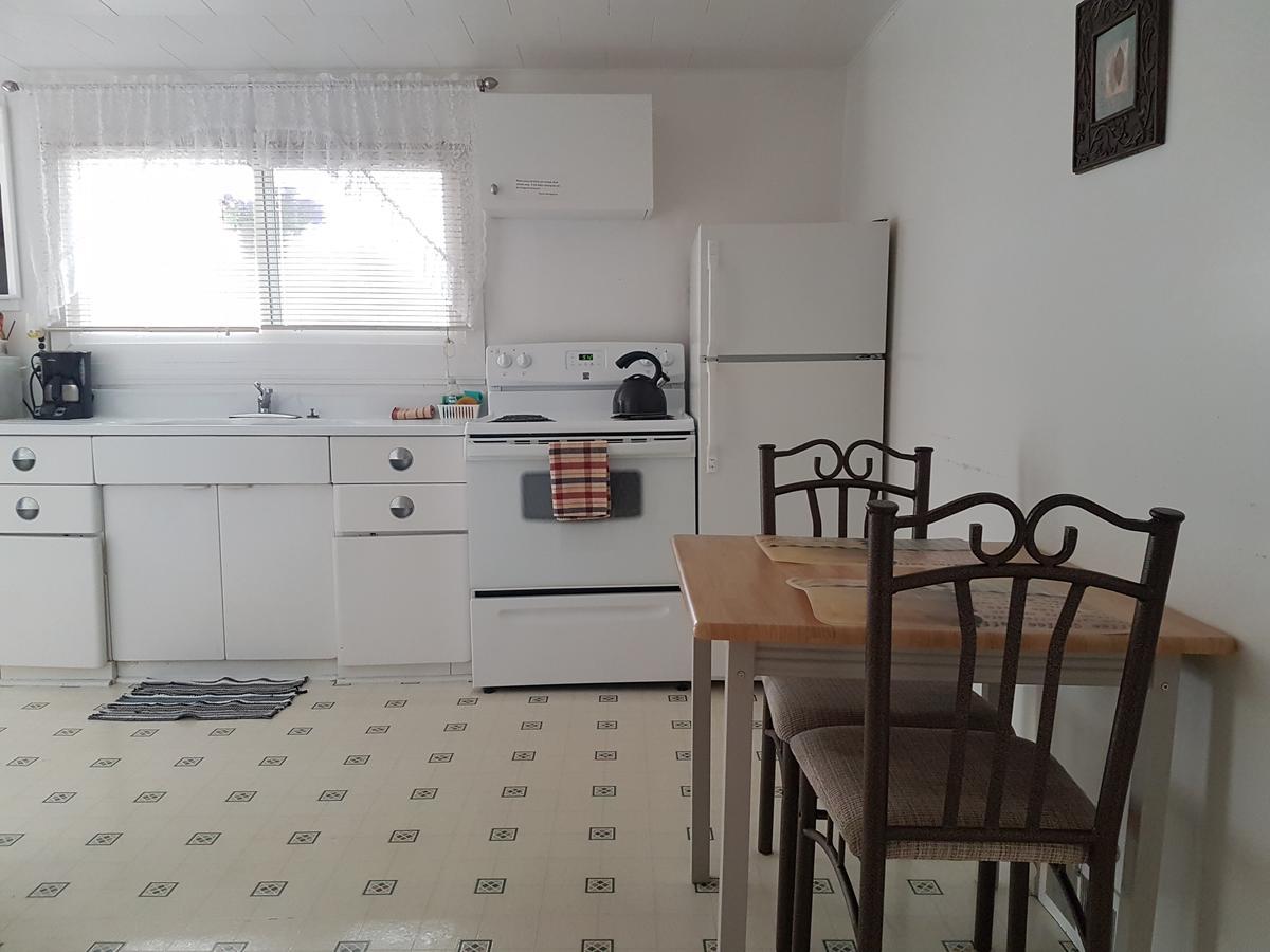 Flamingo Motel Кранбрук Екстериор снимка