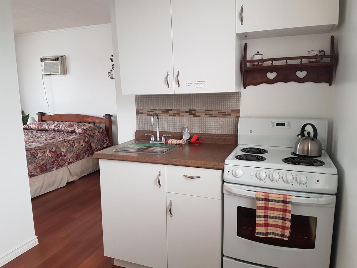 Flamingo Motel Кранбрук Екстериор снимка