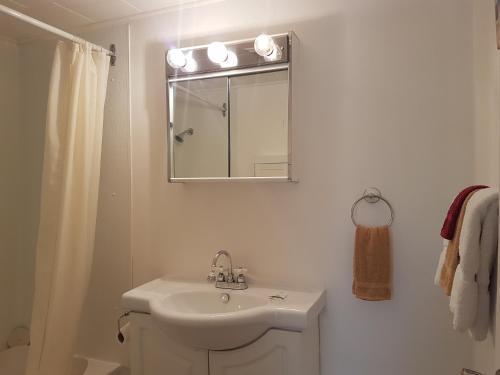 Flamingo Motel Кранбрук Екстериор снимка